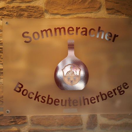 Bocksbeutelherberge Sommerach Exterior foto